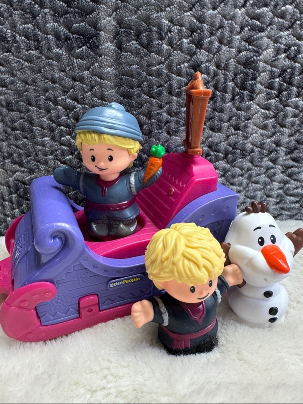 Fisher-Price Little People Frozen Sleigh And Characters
